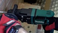 Перфоратор MAKITA HR 1841 F в чем. (470 Вт, 1.6 Дж, 2 реж., патрон SDS-plus, вес 2.6 кг)