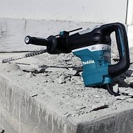 Перфоратор Makita  HR 4013 C   в чемодане.