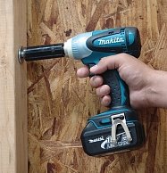 Аккумуляторный гайковерт Makita DTW251Z